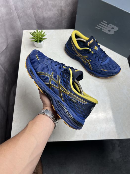 Кроссовки Asics GEL-CUMULUS 19 Gore-Tex Розмір 46.5 Original Взуття