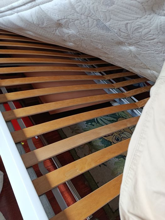 Cama e colchão casal