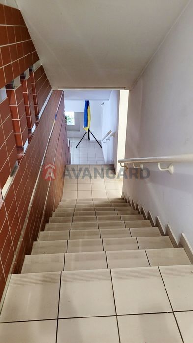 Продам в центре офисное помещение 92000$