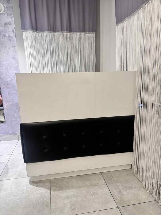 Recepcja- salon, biuro