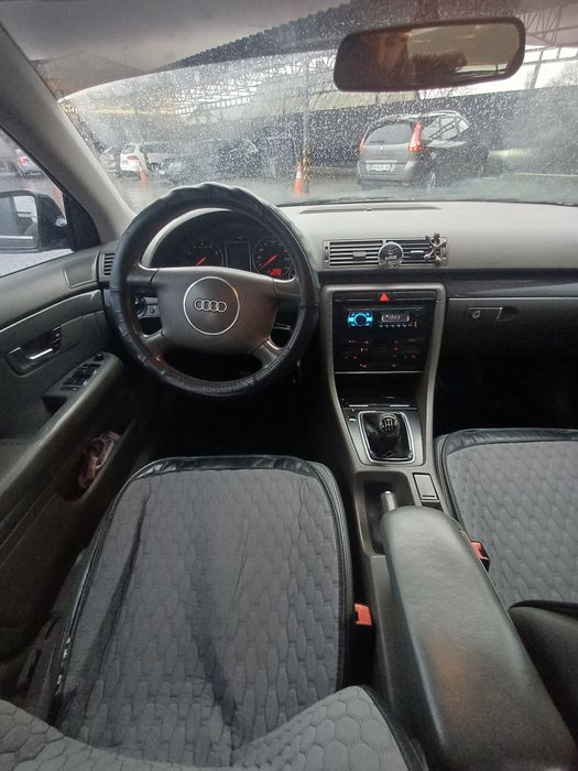 Ауді а4 б6,2002 року,2.0 газ бензин.