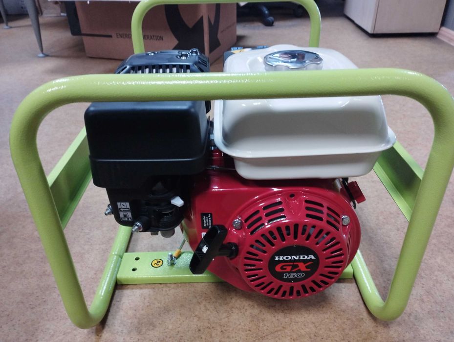 Бензиновий генератор Pramac E3200. Двигун Хонда GX160.