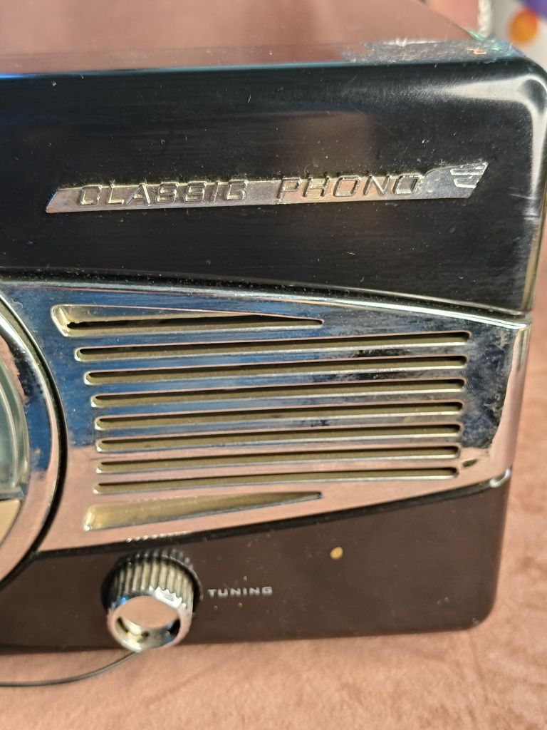Radio z gramofonem Elta w stylu retro