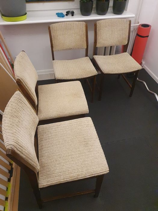 Krzesła 4 szt. Z lat 80-tych.