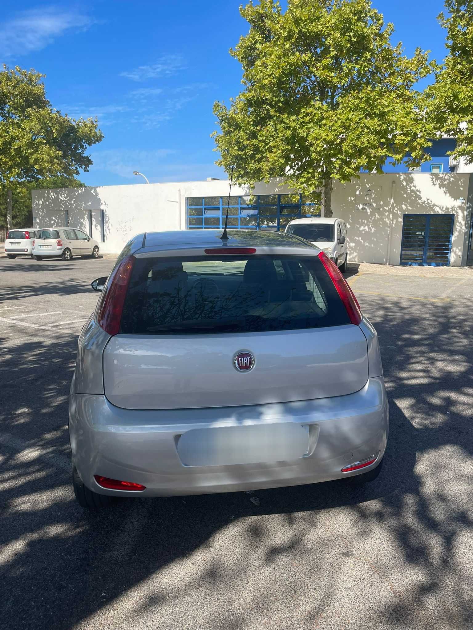 Fiat Punto como novo