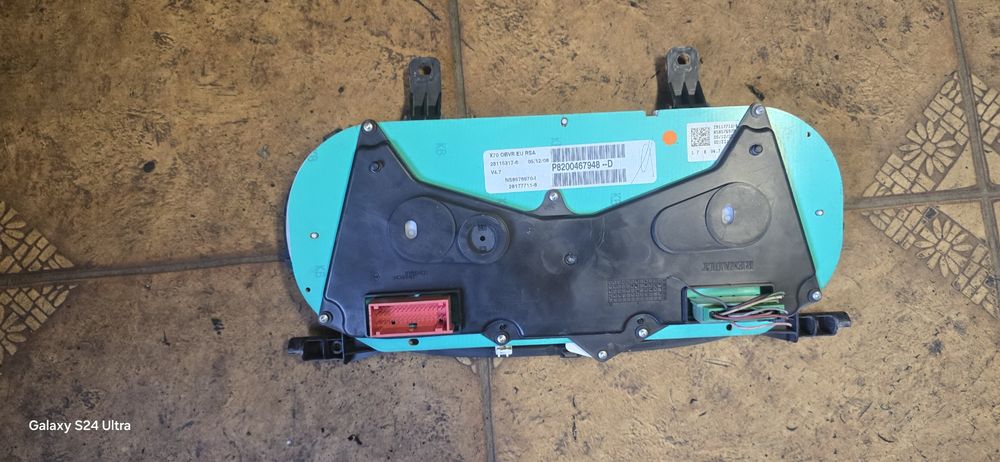 Licznik  zegary Renault Master II  P  8200   467948   D