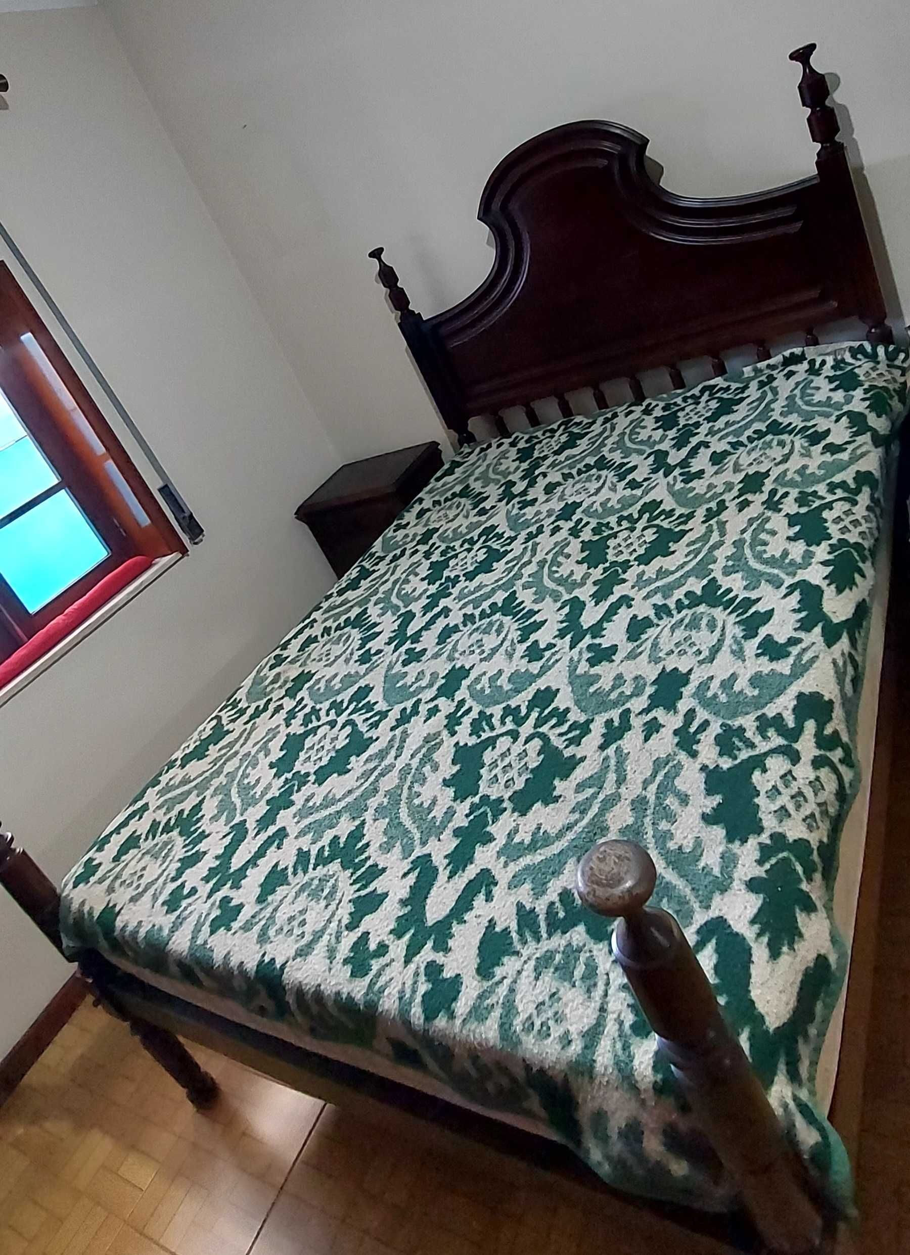 Mobília de Quarto com Roupeiro