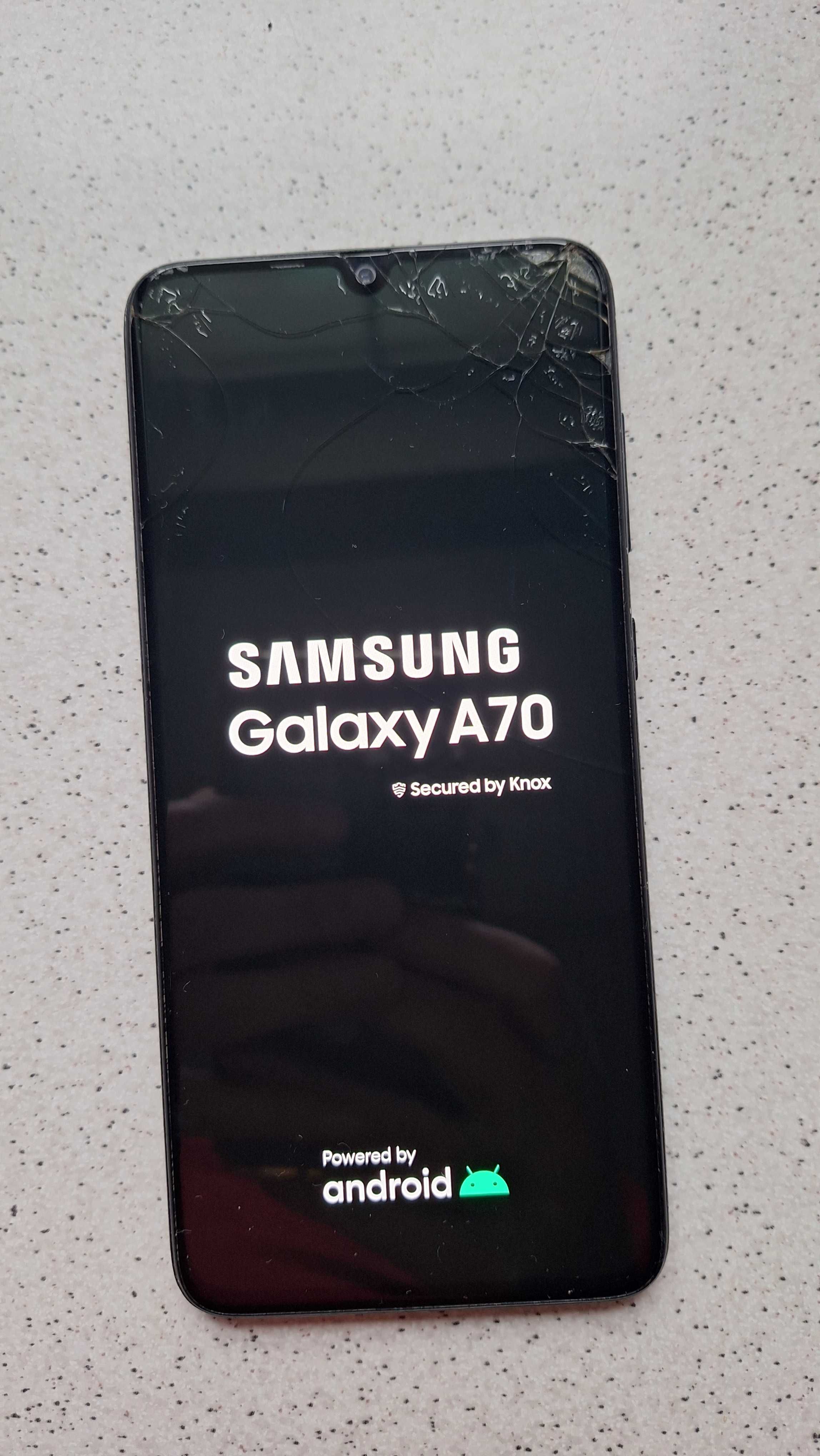 Smartfon Samsung Galaxy A70 6 GB / 128 GB 4G (LTE)