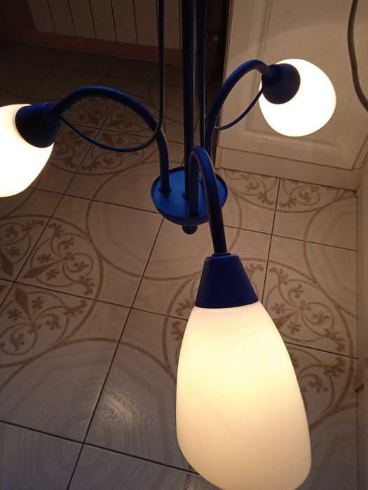 Żyrandol 3 - ramienny metalowy niebieski wys. 62 cm