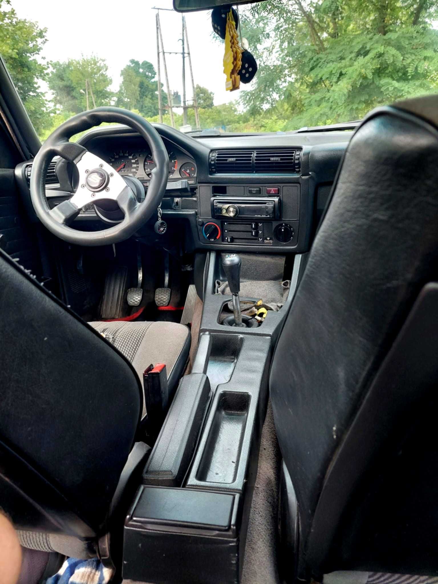 Sprzedam BMW e30 V8 M60B40