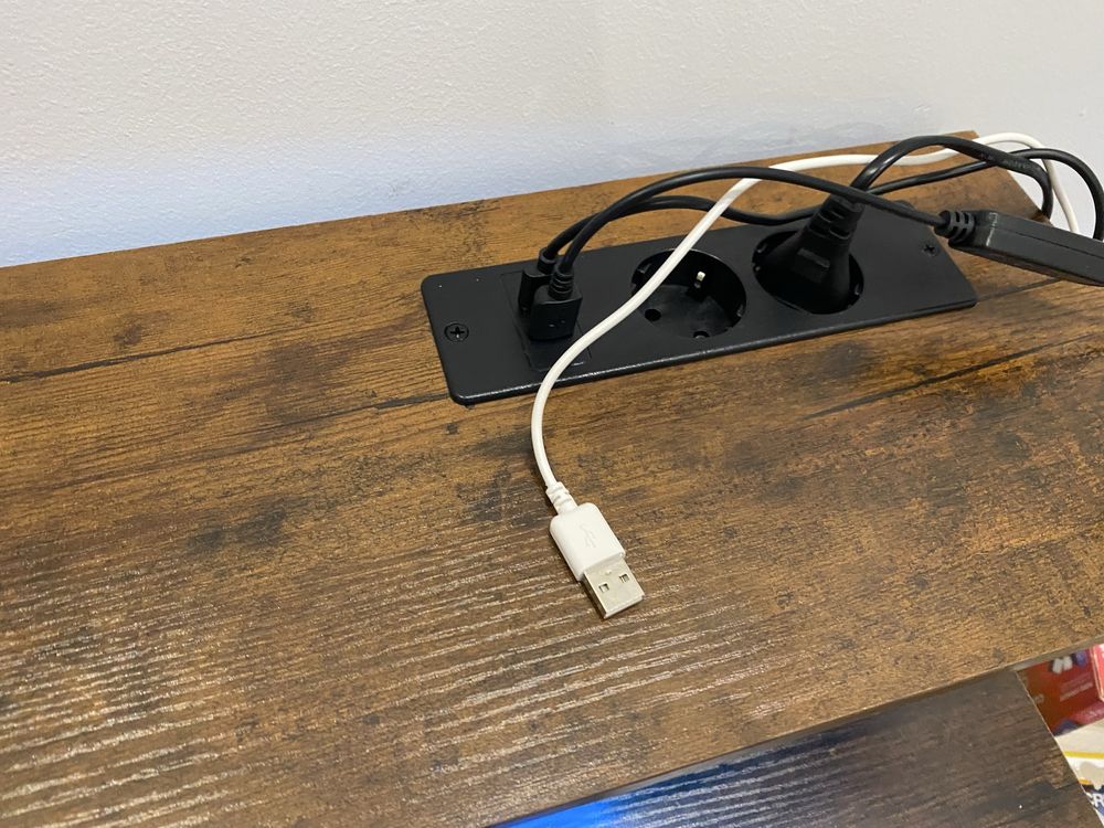 Mesa secretária com Led