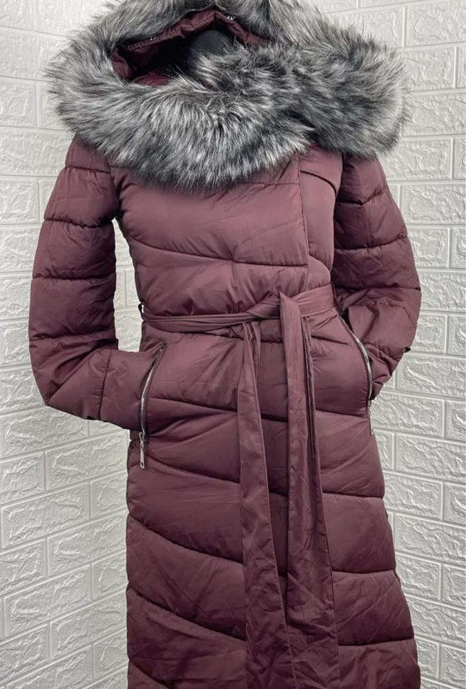 Зимова куртка , пальто