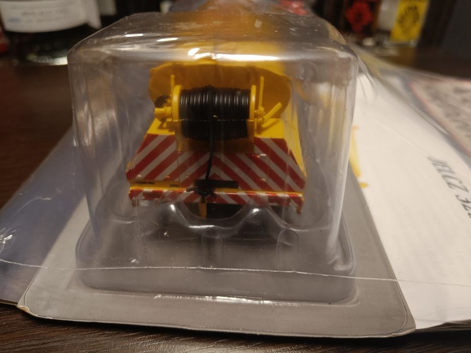 Jelcz 325 kultowe ciężarówki PRL deagostini