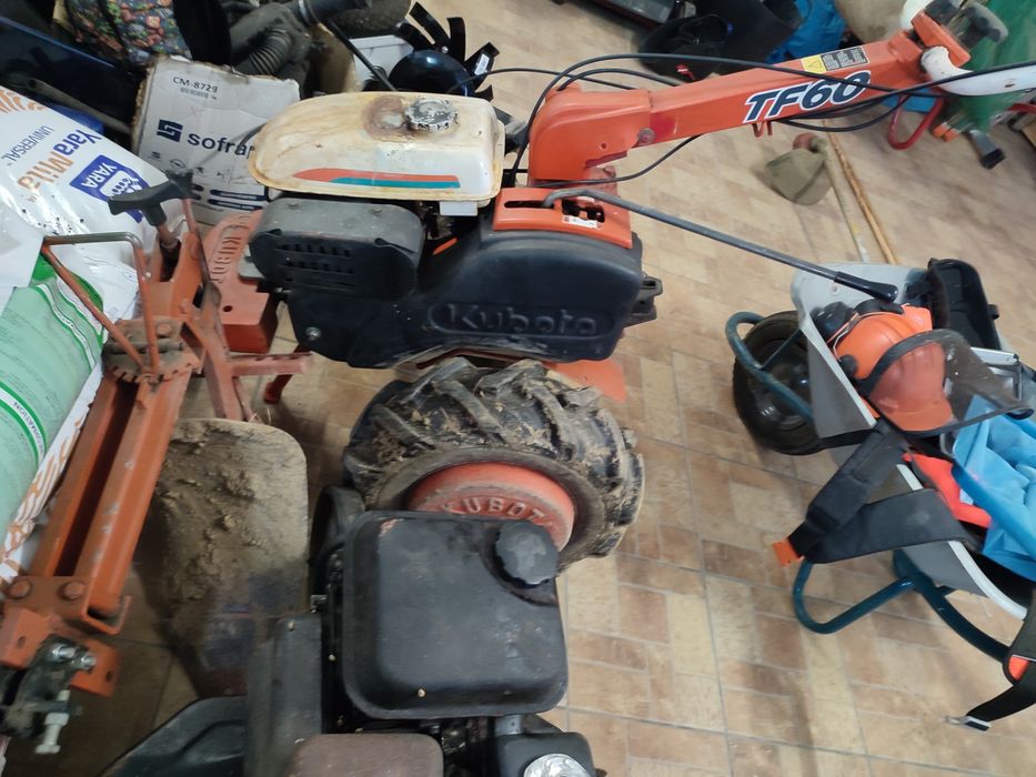 Motocultivador kubota