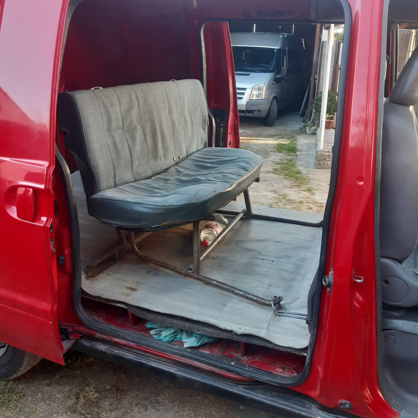 Продаю автомобіль Nissan Vanette