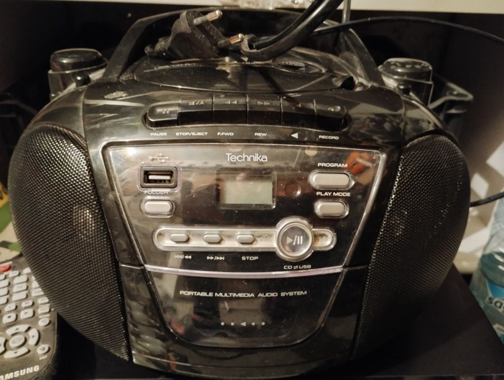 Radio  /CD/USB, Boombox / DVD Samsung