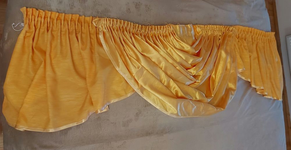 Lamberkin ozdoba okna