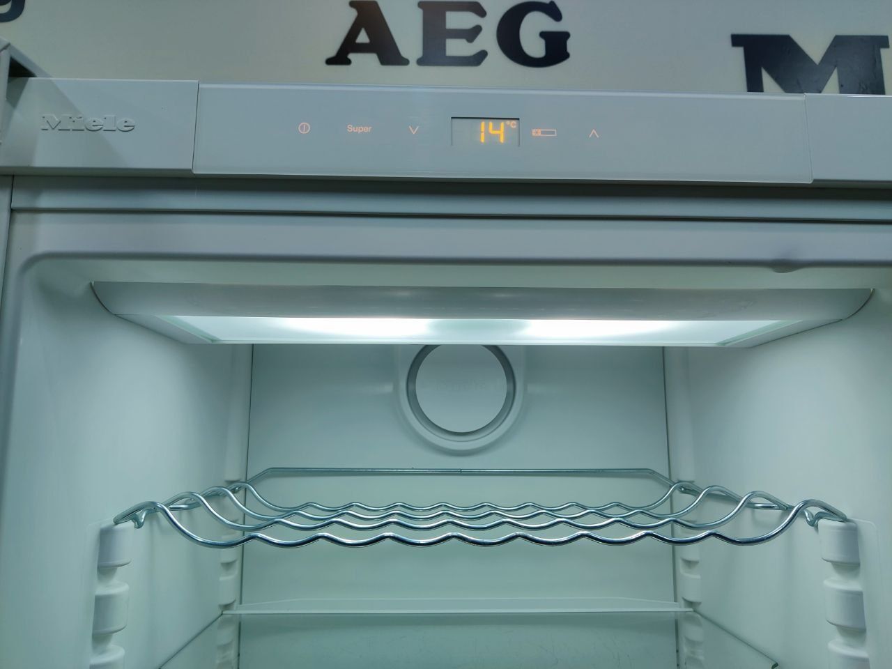 Однокамерний Великий холодильник Miele™K14827SD PREMIUM. Germany