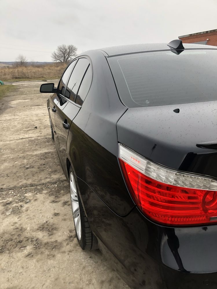 Продам BMW E60 535i
