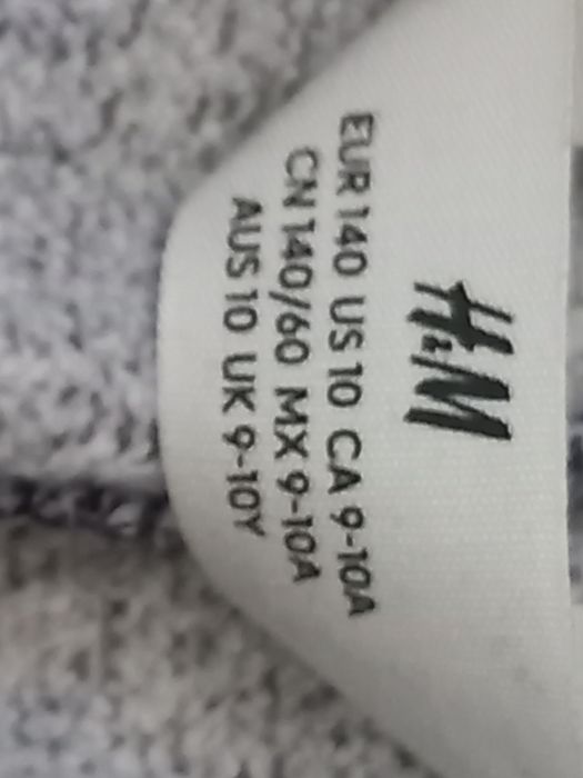 Утеплений спортивниф костюм H&M р146