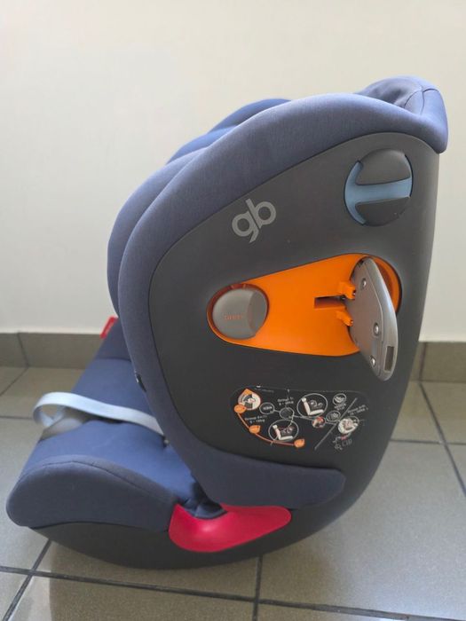 Cadeira Auto GB Gold Uni-All dos 0 aos 12 anos com Isofix e forra