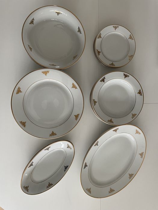 Zestaw porcelany stołowej „Karolina” 23 elemnty