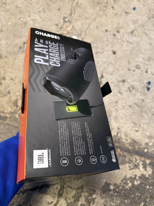 Glosnik jbl charge 5 nowy