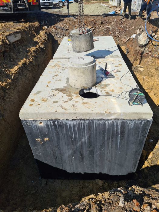 Zbiornik na ścieki lub deszczówkę Zbiornik betonowy Szambo Kanał