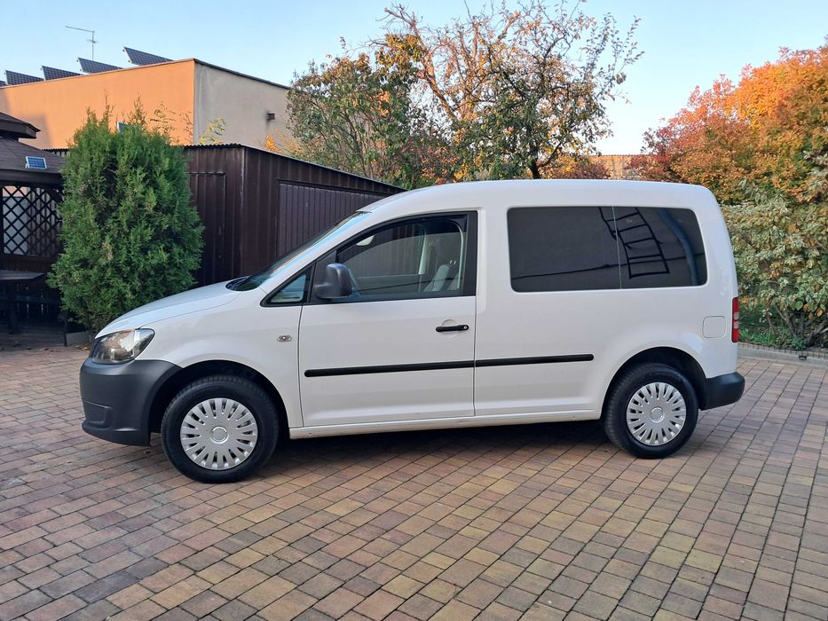 Vw Caddy 1.6 TDI.2013.Stan bardzo dobry.5 osobowy.