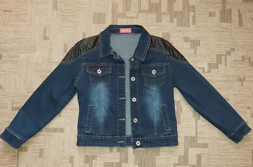 Джинсовий комплект на дівчинку.