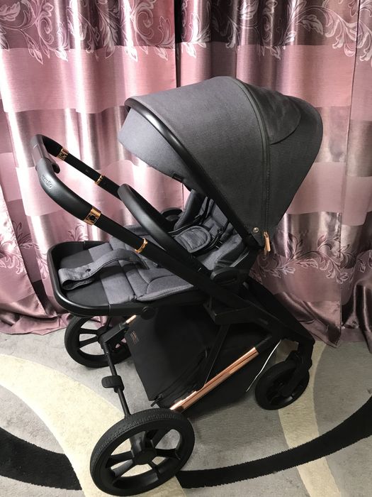 Продам детскую коляску Carrello 3в1