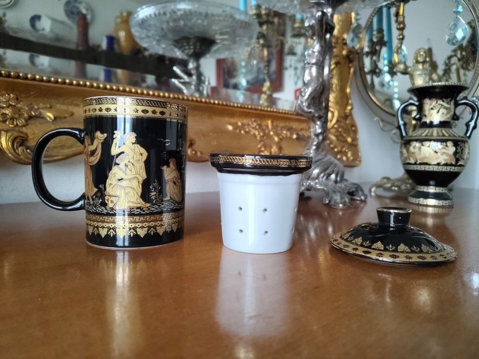 Elegancki kubek z zaparzaczem porcelana