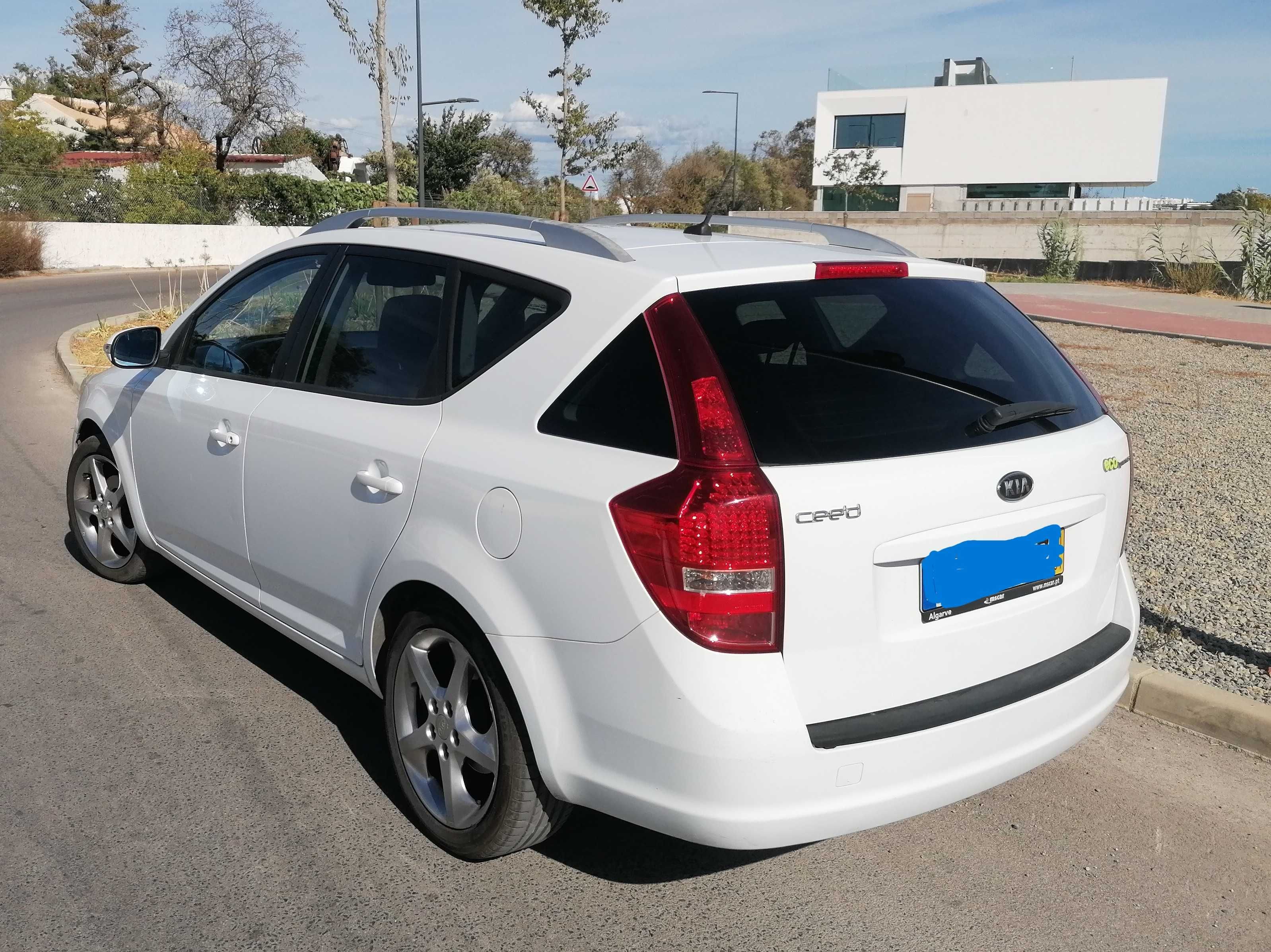 Kia Ceed SW EcoDynamics | Gasolina + GPL | 2011 | 104.774 Km