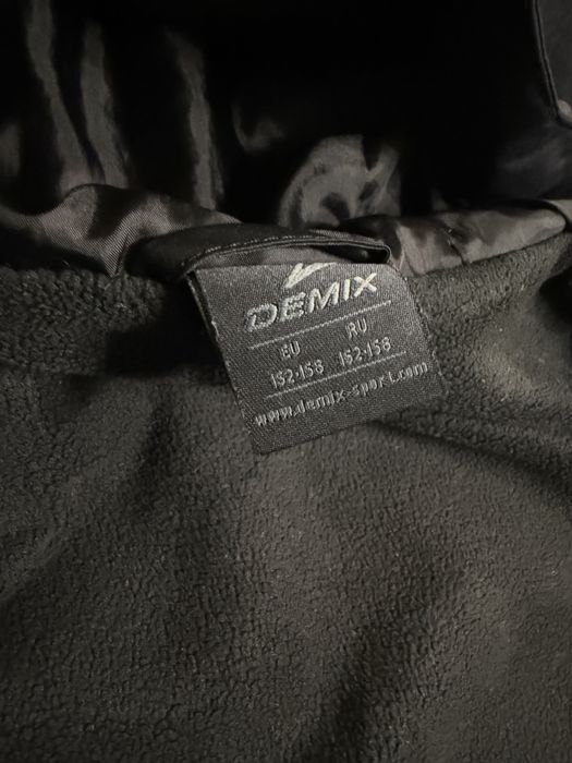 Продам куртку все сезонку