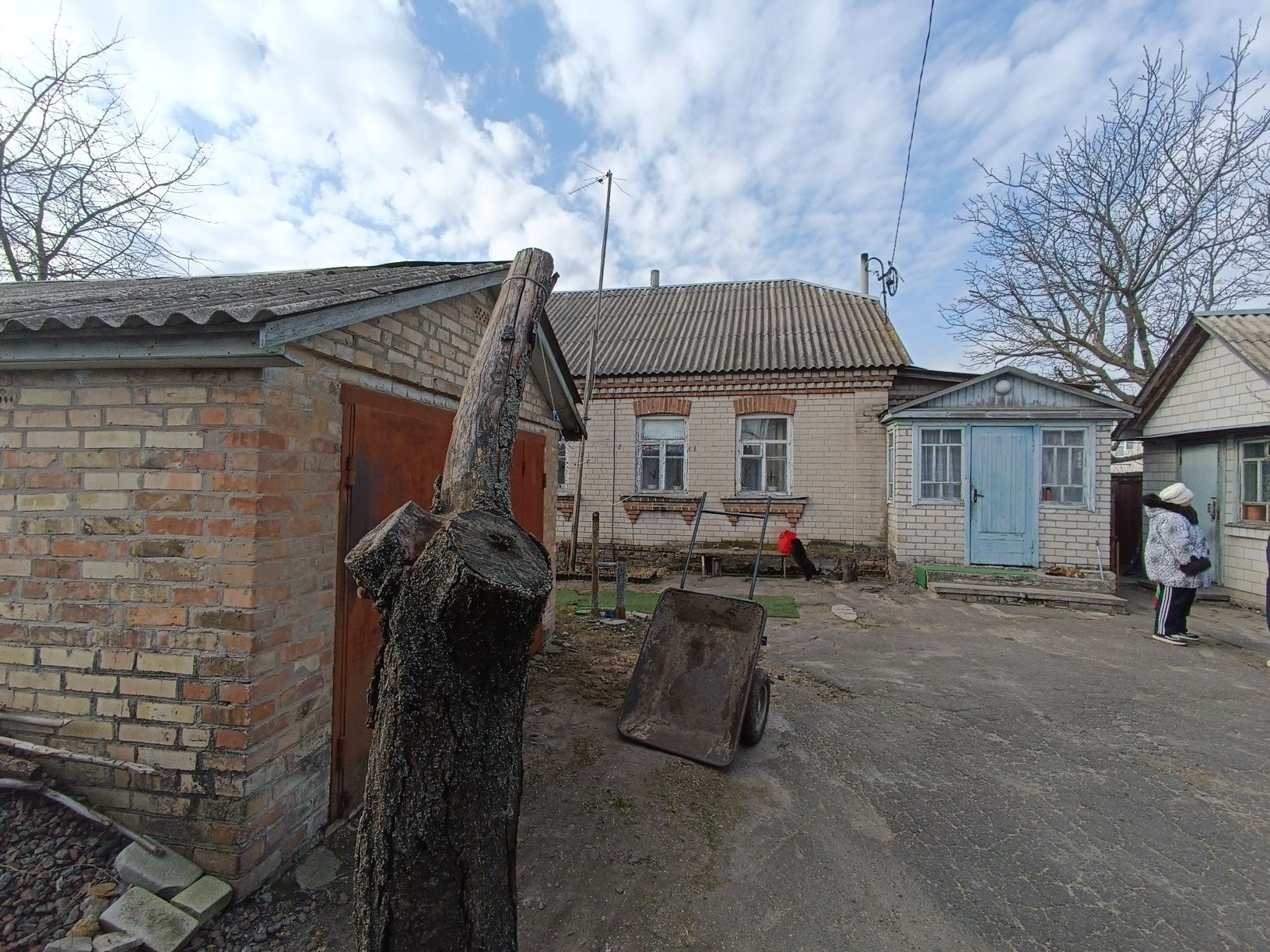 Продам хороший будинок в с.Рожівка,в центрі села,Броварського р-ну,Киї