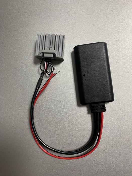 Автомобільний блютуз адаптер