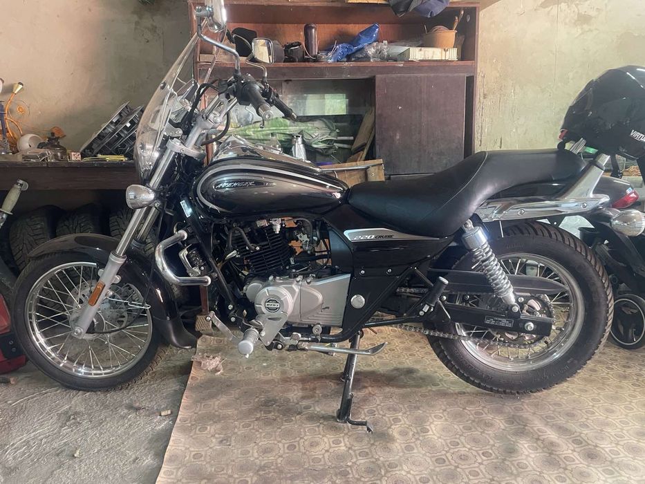 Баджаж євенжер 220