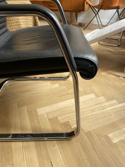 Skórzany fotel gabinetowy, biurkowy, design, vintage