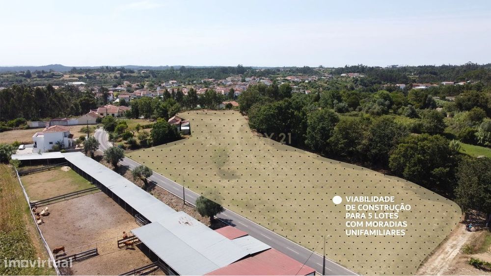 Terreno com 7330 m2 com viabilidade de construção para 5 moradias unif