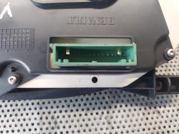 Quadrante / painel de instrumentos RENAULT Clio II Société (SB0/1/2_)
