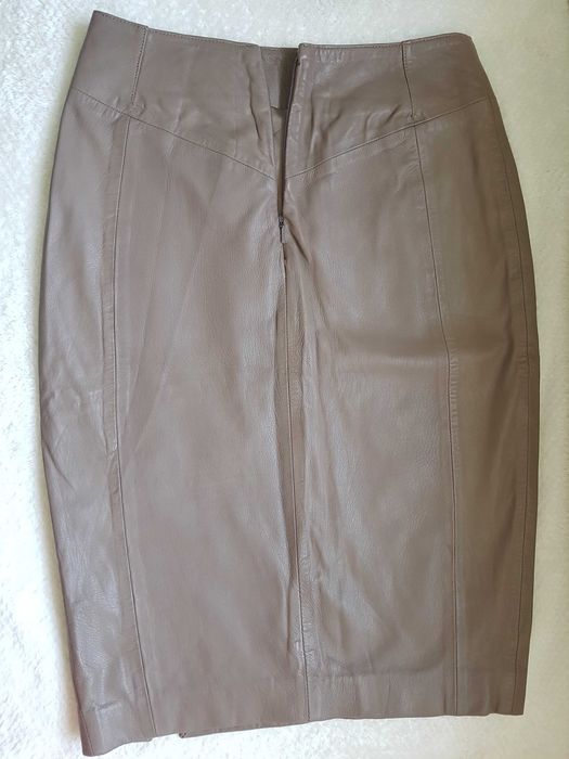 Spódnica skórzana REISS prosto z Londynu