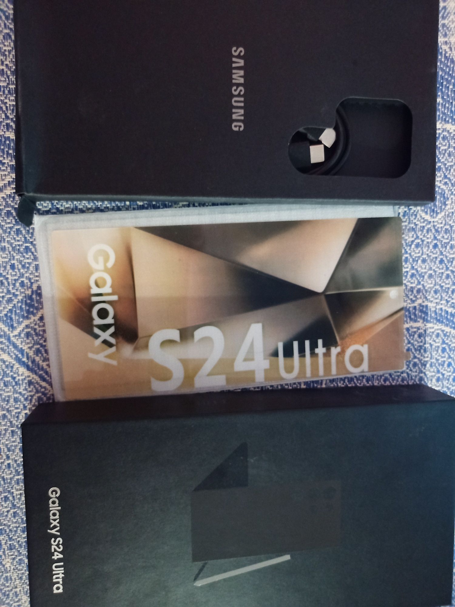 Самсунг гелексі S24ULTRA 8, 512гіг. Новий ціна 6500гр.