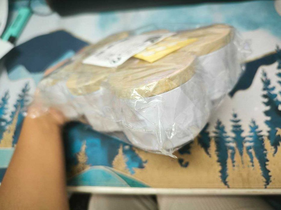 6 Caixinhas/Frascos brancos para velas da Amazon