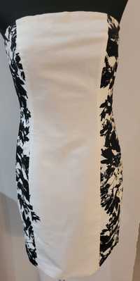 Biała sukienka w czarne kwiaty R 38