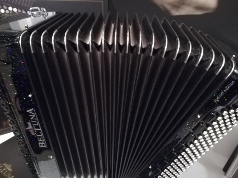 Super Acordeão Beltuna Prestige 1000 Preto - Promoção Stock