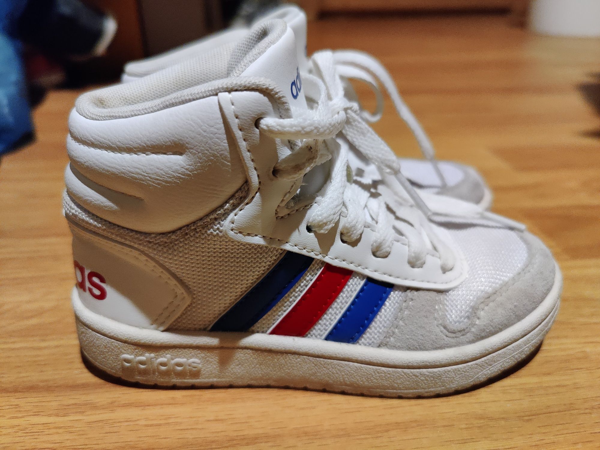 Дитячі кросівки Adidas