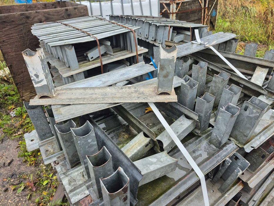 Podstawka pod rury do szklarni szklarnia venlo