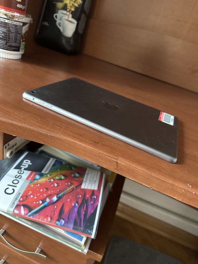 Apple iPad Air 1   Планшет   Для розваг  та Ютуб