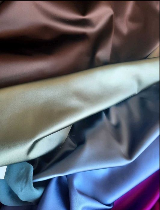 Атлас стрейч виробництво Італія