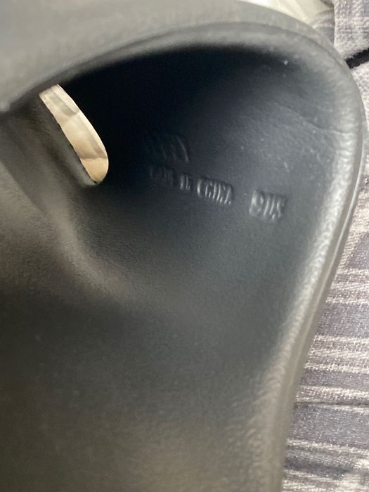 Adidas Yeezy Slide Black 42/9US